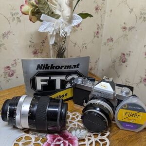 Nikkormat FT2 starter kit